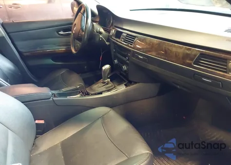 2010 BMW 328I xDrive z USA, uszkodzony, nr VIN WBAPK5C53AA648289